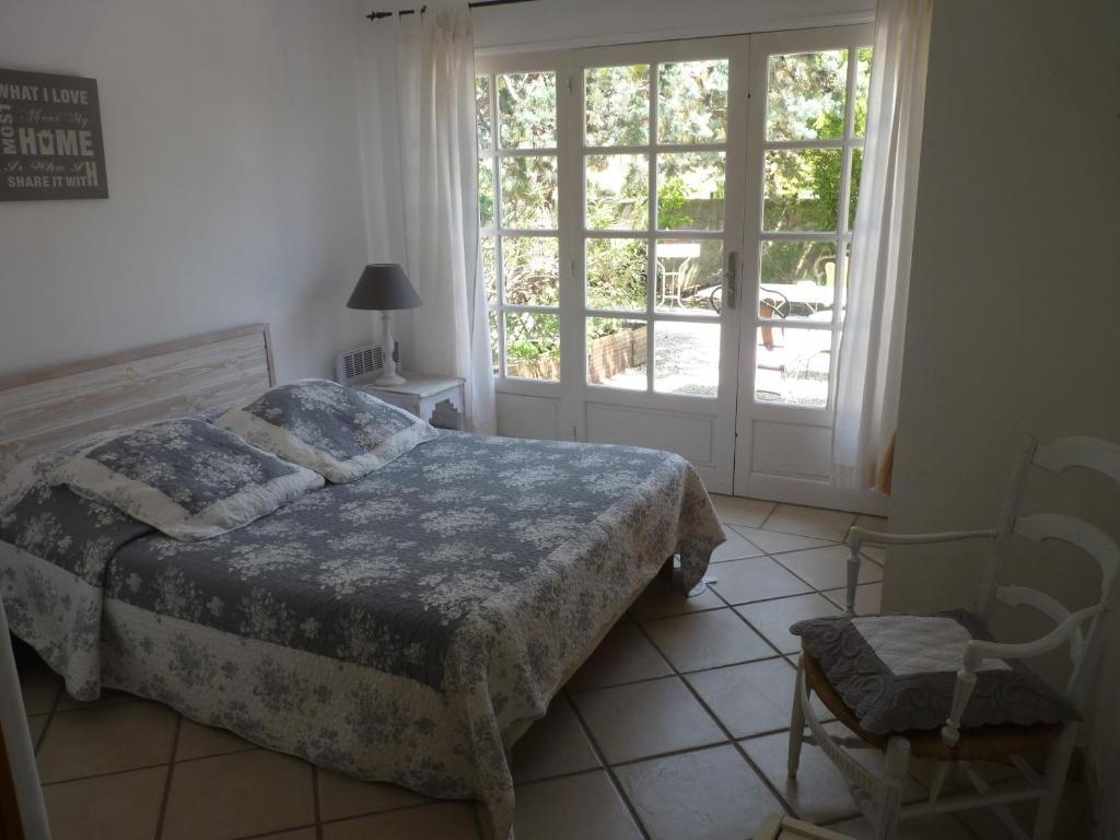 Chambres D'Hotes Saint Veredeme Pujaut Экстерьер фото